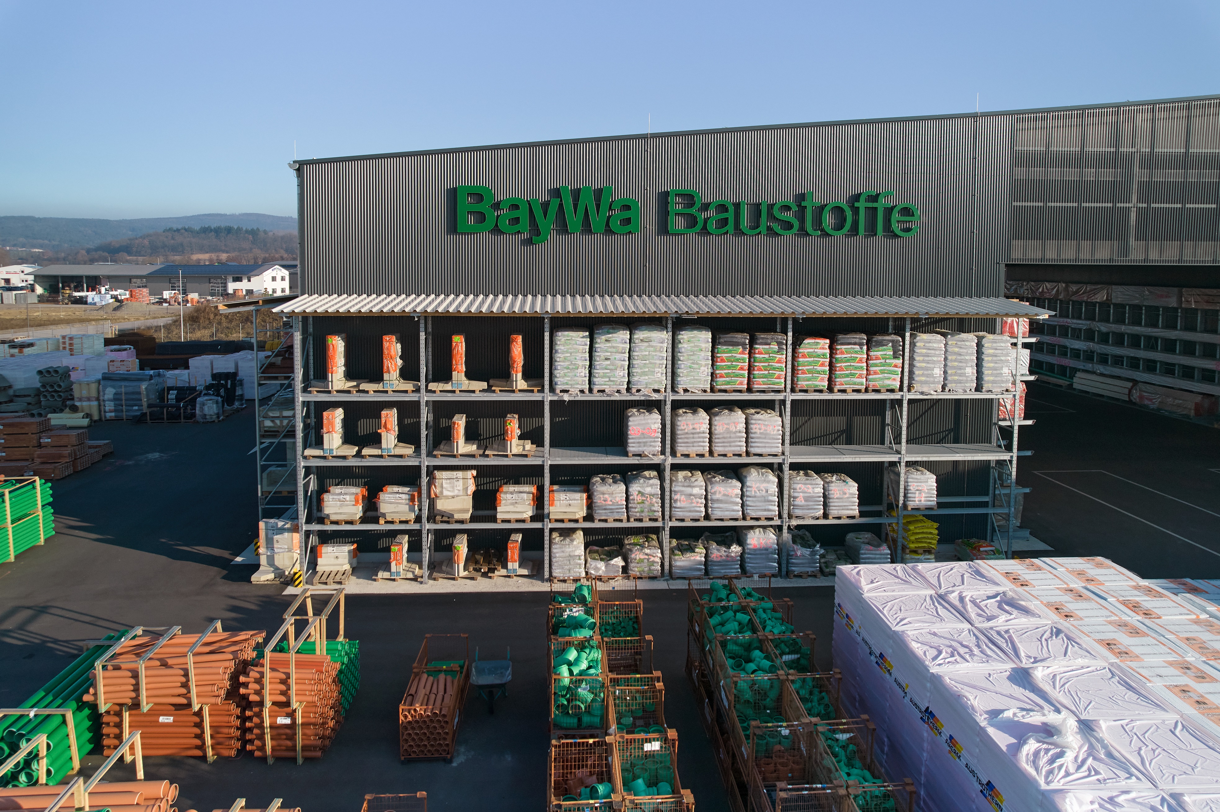 01_BayWa_Bau_Lagerhalle.jpg