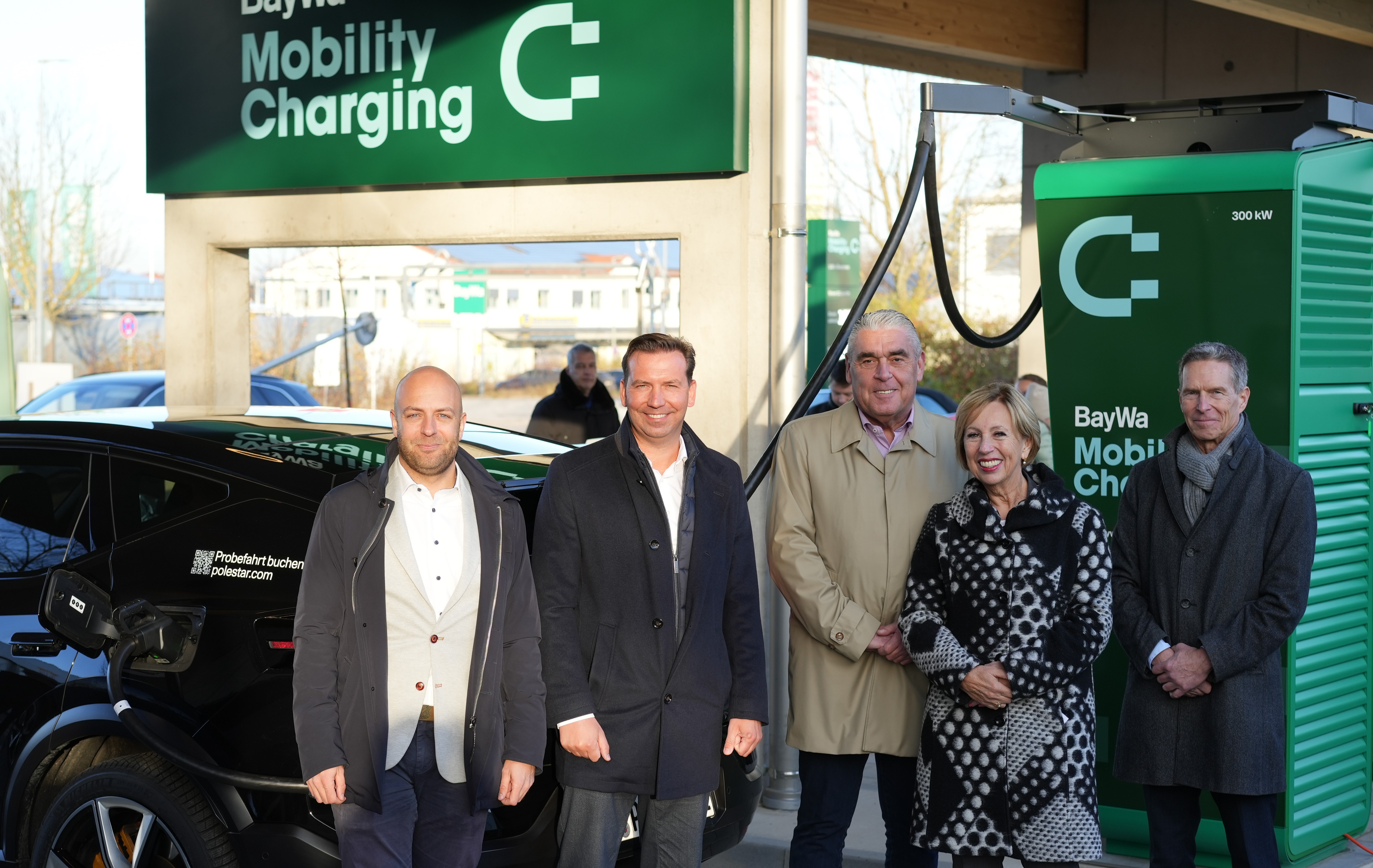 BayWa Mobility Charging_Allershausen_Gruppenbild_(c)BayWa AG.JPG