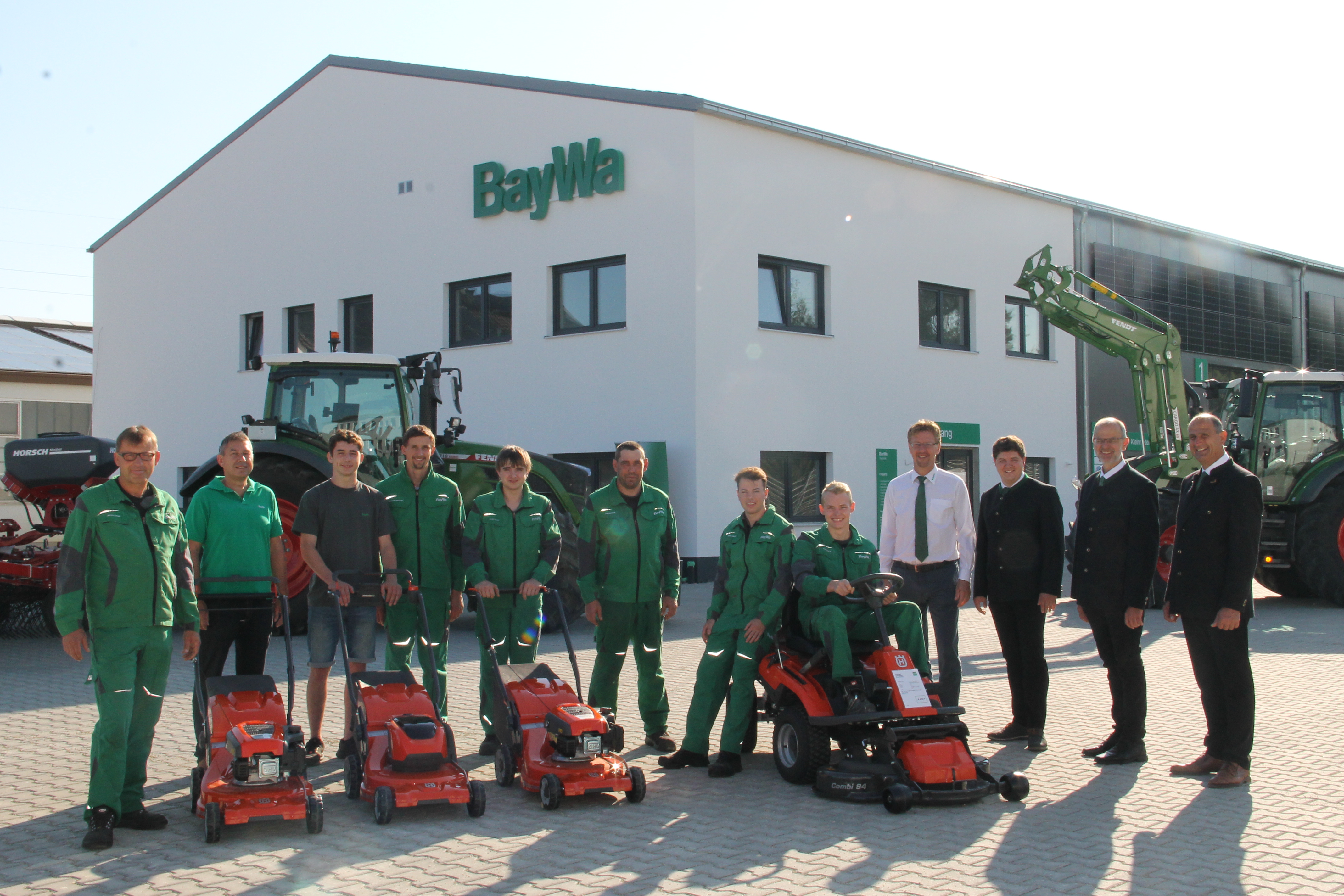07122_BayWa_Technik_Gaden_Umzug.JPG